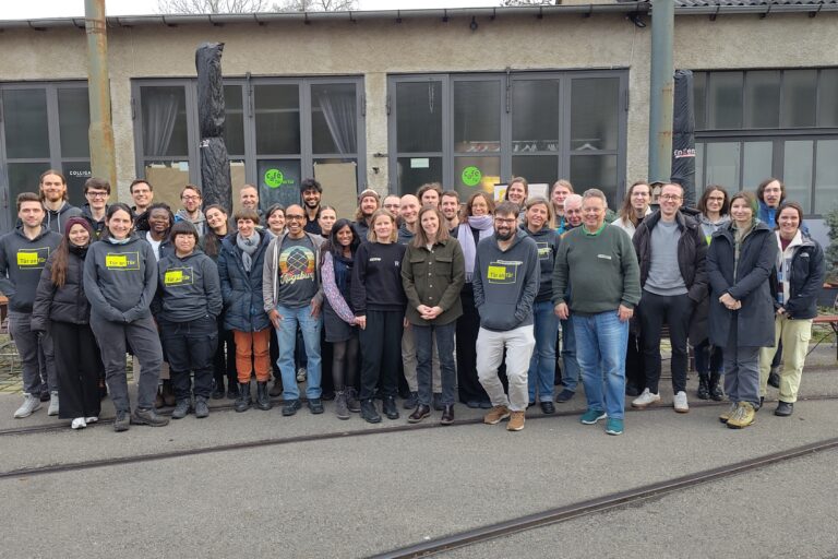 Bild – 40. Tür an Tür-Konferenz